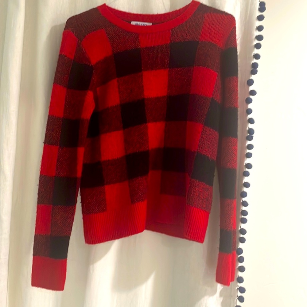 Red and black stretchy and soft Old Navy sweater